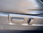 Mitsubishi Outlander 2.0 PHEV instyle achteruitrijcamera , trekhaak , electronic climate controle , lichtmetalen velgen 18" , lederen bekleding , stoel en stuur verwarming , verwarmde voorruit , super complete auto in zeer nette staat, accu 3 jaar geleden vervangen