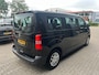 Opel Vivaro-e Combi Electric L2 50 kWh | 9- Persoons | Navi by app | | 2 zitplaatsen rechtsvoor | Achterklep met ruit | Achterruitwisser