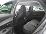 Peugeot 3008 1.2 PureTech Première | Elektrisch bedienbare achterklep | 19 inch velgen | Keyless entry en start | Dealer onderhouden | Navigatie | Zwart Dak | Climate control