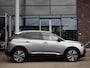Peugeot 3008 1.2 PureTech Première | Elektrisch bedienbare achterklep | 19 inch velgen | Keyless entry en start | Dealer onderhouden | Navigatie | Zwart Dak | Climate control