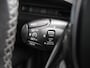 Peugeot 3008 1.2 PureTech Première | Elektrisch bedienbare achterklep | 19 inch velgen | Keyless entry en start | Dealer onderhouden | Navigatie | Zwart Dak | Climate control