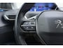 Peugeot 3008 1.2T Allure | 130PK | Elektrische Achterklep | Afneembare trekhaak | Keyless Entry & Start | 19'' Lichtmetalen velgen | Navigatie | DAB + | Camera Achter | 1e eigenaar!