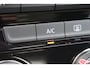Volkswagen T-Roc 1.5 TSI 150pk Style DSG Automaat / Navigatie by APP / Parkeersensoren / Elek. achterklep / LM 16 inch  /