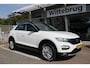 Volkswagen T-Roc 1.5 TSI 150pk Style DSG Automaat / Navigatie by APP / Parkeersensoren / Elek. achterklep / LM 16 inch  /