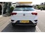 Volkswagen T-Roc 1.5 TSI 150pk Style DSG Automaat / Navigatie by APP / Parkeersensoren / Elek. achterklep / LM 16 inch  /