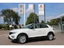 Volkswagen T-Roc 1.5 TSI 150pk Style DSG Automaat / Navigatie by APP / Parkeersensoren / Elek. achterklep / LM 16 inch  /