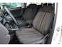Volkswagen T-Roc 1.5 TSI 150pk Style DSG Automaat / Navigatie by APP / Parkeersensoren / Elek. achterklep / LM 16 inch  /