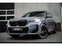 BMW X1 xDrive 25e 245 pk M-Sportpakket /Nieuw-Model/ BTW-Auto/ Pano-Dak/ Harman&Kardon/ Camera/ Sport-Stoelen/ Stoel.Verw/ Widescreen/ Memory/ 18''LMV