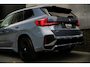 BMW X1 xDrive 25e 245 pk M-Sportpakket /Nieuw-Model/ BTW-Auto/ Pano-Dak/ Harman&Kardon/ Camera/ Sport-Stoelen/ Stoel.Verw/ Widescreen/ Memory/ 18''LMV