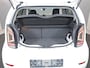 Volkswagen Up! 1.0 Beats 65 pk | Navigatie via App | Parkeersensoren achter | Achteruitrijcamera | Autom. airco | Cruise control | Stoelverwarming |