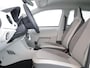 Volkswagen Up! 1.0 Beats 65 pk | Navigatie via App | Parkeersensoren achter | Achteruitrijcamera | Autom. airco | Cruise control | Stoelverwarming |