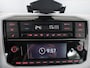 Volkswagen Up! 1.0 Beats 65 pk | Navigatie via App | Parkeersensoren achter | Achteruitrijcamera | Autom. airco | Cruise control | Stoelverwarming |