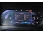 Volvo XC40 B3 Plus Black Edition - Panorama/schuifdak - IntelliSafe Assist & Surround - 360º Camera - Harman/Kardon audio - Verwarmde voorstoelen & stuur - Parkeersensoren voor & achter - Elektr. bedienb. voorstoelen met geheugen links - Draadloze tel. lader - Standkachel - Extra getint glas - 20' LMV