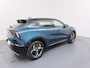 Alfa Romeo Junior Ibrida Sport Speciale | "Sport Speciale" alcantara bekleding met witte accenten - 6-voudig elektrisch verstelbare bestuurdersstoel / 6-voudig handmatig verstelbare passagiersstoel | 10,1" infotainment systeem | 10,1" infotainment systeem met navigatie