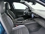 Alfa Romeo Junior Ibrida Sport Speciale | "Sport Speciale" alcantara bekleding met witte accenten - 6-voudig elektrisch verstelbare bestuurdersstoel / 6-voudig handmatig verstelbare passagiersstoel | 10,1" infotainment systeem | 10,1" infotainment systeem met navigatie
