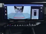 Alfa Romeo Junior Ibrida Sport Speciale | "Sport Speciale" alcantara bekleding met witte accenten - 6-voudig elektrisch verstelbare bestuurdersstoel / 6-voudig handmatig verstelbare passagiersstoel | 10,1" infotainment systeem | 10,1" infotainment systeem met navigatie
