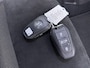 Alfa Romeo Junior Ibrida Sport Speciale | "Sport Speciale" alcantara bekleding met witte accenten - 6-voudig elektrisch verstelbare bestuurdersstoel / 6-voudig handmatig verstelbare passagiersstoel | 10,1" infotainment systeem | 10,1" infotainment systeem met navigatie
