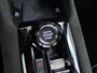 Alfa Romeo Junior Ibrida Sport Speciale | "Sport Speciale" alcantara bekleding met witte accenten - 6-voudig elektrisch verstelbare bestuurdersstoel / 6-voudig handmatig verstelbare passagiersstoel | 10,1" infotainment systeem | 10,1" infotainment systeem met navigatie