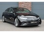 Mercedes-Benz EQE 300 Business Solution AMG 90 kWh | Luchtvering | Distronic | Memory | Panoramadak | Warmtepomp | Camera | Keyless Go | Dodehoekassistent |
