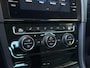 Volkswagen Golf 1.0 TSI Highline Business R | Lederen Bekleding | Stoelverwarming | Virtual Cockpit | Ergo Active | DAB | Apple Carplay | Android Auto | Navigatie | Parkeersensoren Voor & Achter | Adaptieve Cruise Control |