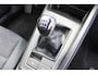 Volkswagen Golf 1.0 TSI 110pk Life /Navigatie by App Connect / Parkeersensoren / LM 16 inch / LED / Digital cockpit