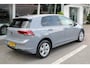 Volkswagen Golf 1.0 TSI 110pk Life /Navigatie by App Connect / Parkeersensoren / LM 16 inch / LED / Digital cockpit