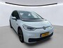 Volkswagen ID.3 First Plus 58 kWh 204pk / Zwart Dak / LM 19'' / Camera / Keyless / verw. Voorstoelen /  App Connect
