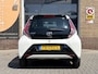 Toyota Aygo 1.0 VVT-i X-PLAY BITONE 5-DEURS LMV/CAMERA/NL-AUTO/CRUISE