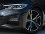 BMW 3-Serie 320i High Executive Edition | M-Sport | HUD | HIFI | Ambiance Interieur | Stoelverwarming | Shadow Line | Leder | PDC V+A |
