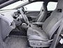 Volkswagen ID.4 Pro Business 77 kWh | Pano dak | Navigatie | Camera | Elek Achterklep | Stoelverwarming |