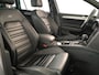 Volkswagen Passat Variant 1.5 TSI R-Line Business + 150pk DSG| Pano-dak| Luxe lederen interieur| Matrix LED