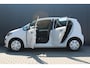 Volkswagen Up! 1.0 take up! BlueMotion | Incl. 12 maanden garantie | Trekhaak | Navigatie |