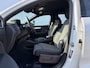 Volvo XC40 2.0 B4 Plus Dark Elektrisch verstelbare voorstoelen | Google Maps & Infotainment | Adaptieve Cruise Control | BLIS dodehoekdetectie | 18 inch lichtmetalen velgen | All season banden | Trekhaak semi elektrisch inklapbaar | Harman Kardon premium audio