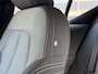 Volvo XC40 2.0 B4 Plus Dark Elektrisch verstelbare voorstoelen | Google Maps & Infotainment | Adaptieve Cruise Control | BLIS dodehoekdetectie | 18 inch lichtmetalen velgen | All season banden | Trekhaak semi elektrisch inklapbaar | Harman Kardon premium audio