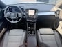 Volvo XC40 2.0 B4 Plus Dark Elektrisch verstelbare voorstoelen | Google Maps & Infotainment | Adaptieve Cruise Control | BLIS dodehoekdetectie | 18 inch lichtmetalen velgen | All season banden | Trekhaak semi elektrisch inklapbaar | Harman Kardon premium audio