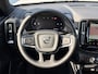 Volvo XC40 2.0 B4 Plus Dark Elektrisch verstelbare voorstoelen | Google Maps & Infotainment | Adaptieve Cruise Control | BLIS dodehoekdetectie | 18 inch lichtmetalen velgen | All season banden | Trekhaak semi elektrisch inklapbaar | Harman Kardon premium audio