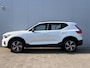 Volvo XC40 2.0 B4 Plus Dark Elektrisch verstelbare voorstoelen | Google Maps & Infotainment | Adaptieve Cruise Control | BLIS dodehoekdetectie | 18 inch lichtmetalen velgen | All season banden | Trekhaak semi elektrisch inklapbaar | Harman Kardon premium audio
