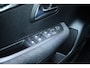 Peugeot 208 1.2 100PK STYLE | APPLE CARPLAY/ANDROID AUTO | CRUISE CONTROL | AIRCO | PARKEERSENSOREN ACHTER | DAB+ RADIO | LICHT SENSOR | LAGE KM STAND! |
