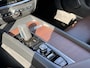 Volvo V60 Cross Country B5 AWD Pro | Adaptieve Cruise Control | BLIS Dodehoekdetectie | 18 inch lichtmetalen velgen | Elektrisch verstelbare voorstoelen met geheugen | Trekhaak semi elektrisch inklapbaar | Stoel- & stuurwielverwarming