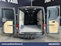 Volkswagen Crafter 2.0 TDI 141pk L3H2 L2H1 Euro6 Airco | Camera | Navigatie | LED | 3000kg Trekhaak | Cruisecontrol Android Auto, Leder, Verwarmde voorruit, Parkeersensoren, Bijrijdersbank
