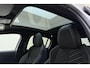 Peugeot 208 1.2 Hybrid 145 e-DCS6 GT | Panorama dak | Alcantara pakket | Stoelverwarming | Elektrisch verstelbare bestuurdersstoel | 360° Camera | 17'' Lichtmetalen velgen | 1e eigenaar | Nieuwstaat!