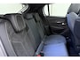 Peugeot 208 1.2 Hybrid 145 e-DCS6 GT | Panorama dak | Alcantara pakket | Stoelverwarming | Elektrisch verstelbare bestuurdersstoel | 360° Camera | 17'' Lichtmetalen velgen | 1e eigenaar | Nieuwstaat!