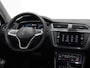 Volkswagen Tiguan 1.5 150pk DSG TSI Elegance Trekhaak wegklapbaar Navigatie AchteruitriJCAMERA 226