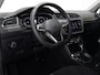 Volkswagen Tiguan 1.5 150pk DSG TSI Elegance Trekhaak wegklapbaar Navigatie AchteruitriJCAMERA 226