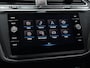 Volkswagen Tiguan 1.5 150pk DSG TSI Elegance Trekhaak wegklapbaar Navigatie AchteruitriJCAMERA 226