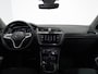 Volkswagen Tiguan 1.5 150pk DSG TSI Elegance Trekhaak wegklapbaar Navigatie AchteruitriJCAMERA 226