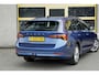 Skoda Octavia Combi 1.0 e-TSI Automaat! Business Edition BJ2020 Lmv 17" | Led V+A | Dynamische knipperlichten | Pdc | Afneembare trekhaak | Elek. achterklep | Navi | Virtual cockpit | Climate control | Cruise control | Getint glas | Verwarmd stuurwiel | Nw-model!