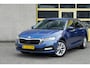 Skoda Octavia Combi 1.0 e-TSI Automaat! Business Edition BJ2020 Lmv 17" | Led V+A | Dynamische knipperlichten | Pdc | Afneembare trekhaak | Elek. achterklep | Navi | Virtual cockpit | Climate control | Cruise control | Getint glas | Verwarmd stuurwiel | Nw-model!