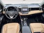 Toyota RAV4 2.5 Hybrid AWD Executive Business | Elektrische achterklep | Schuifdak | Lederen interieur | Trekhaak | 1.650 kg trekgewicht |