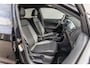 Volkswagen T-Cross 1.0 TSI DSG Life Edition | Trekhaak | Blindspot Assist | Navigatie